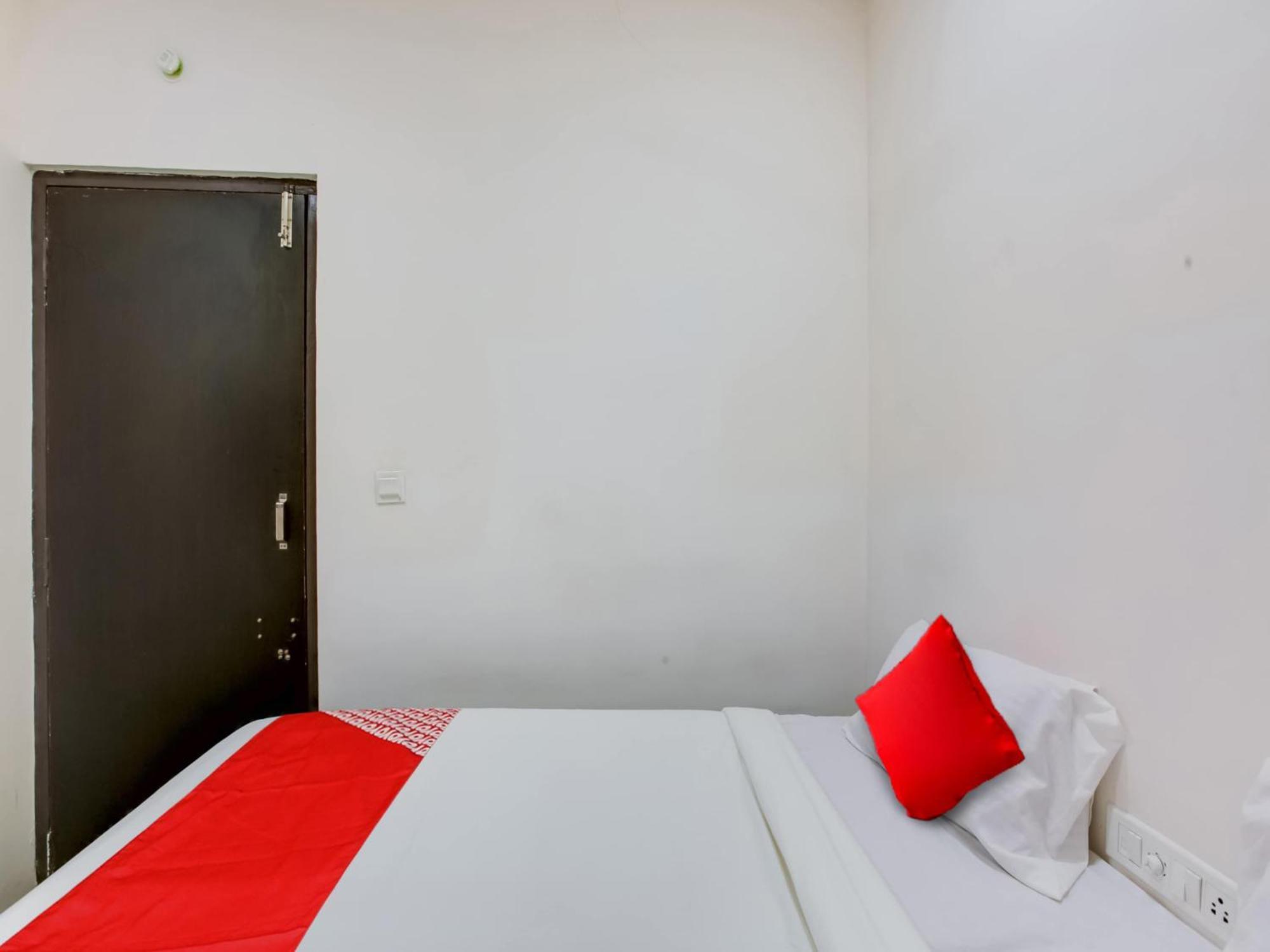 Hotel O Manjushree Boarding & Lodging Nearby Dr.Br Ambedkar Stadium Basveshwar Nagar Μπανγκαλόρ Εξωτερικό φωτογραφία